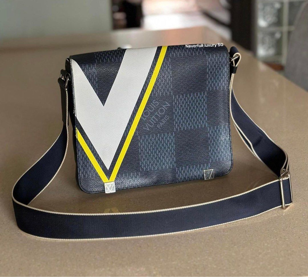Louis Vuitton District PM Graphite Damier Messenger Bag - Luxury
