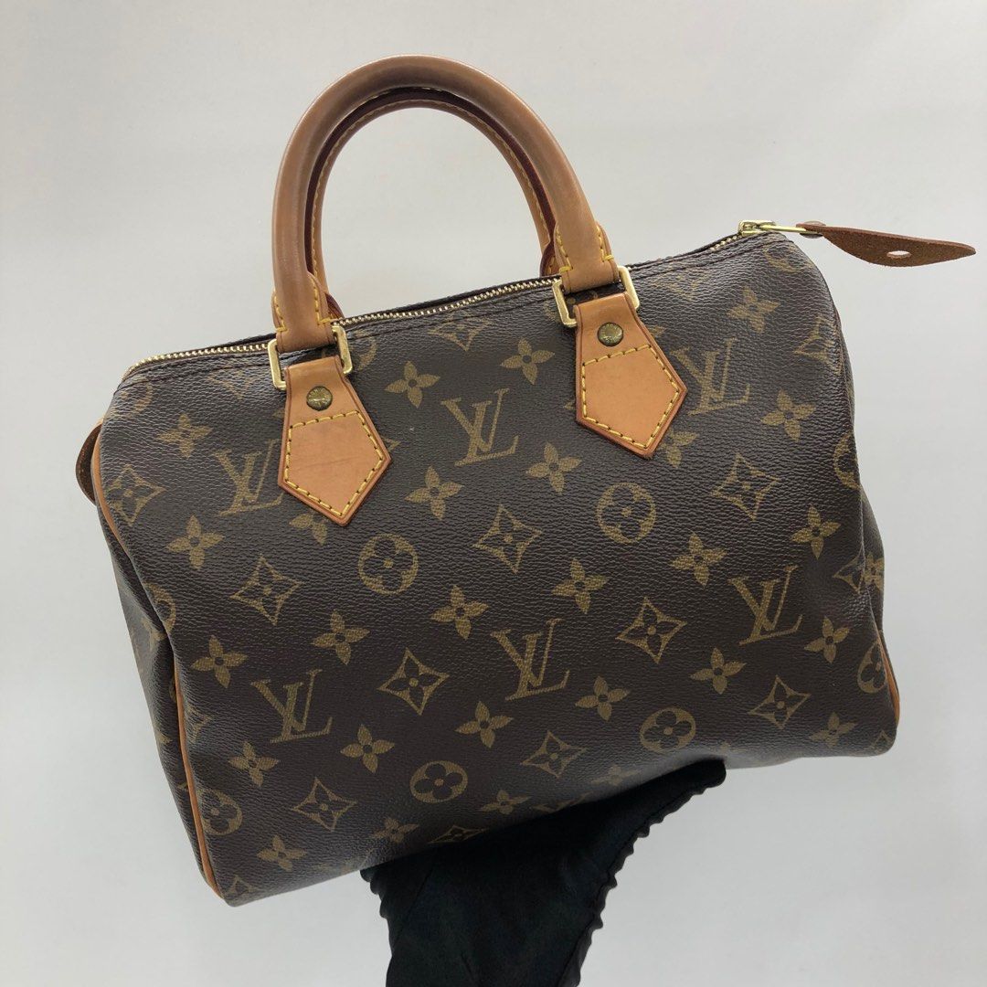 Louis Vuitton Speedy B30, Luxury, Bags & Wallets on Carousell