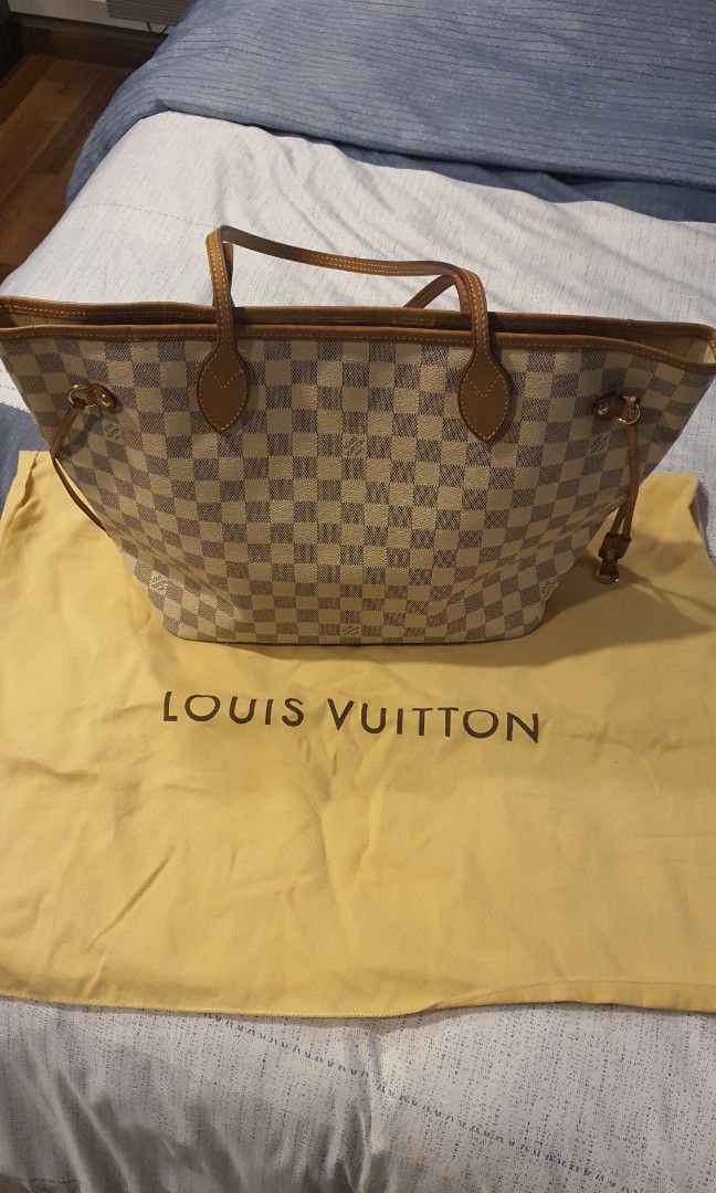 Louis Vuitton Neverfull MM Damier Ebene (Rose Ballerine), Luxury, Bags &  Wallets on Carousell
