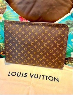 Authentic LV Etui Voyage GM, Luxury, Bags & Wallets on Carousell
