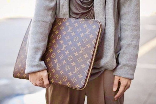 Louis Vuitton Poche Documents Monogram Canvas 6462044