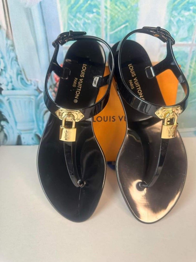 Louis Vuitton Jelly Sandals, Luxury, Sneakers & Footwear on Carousell