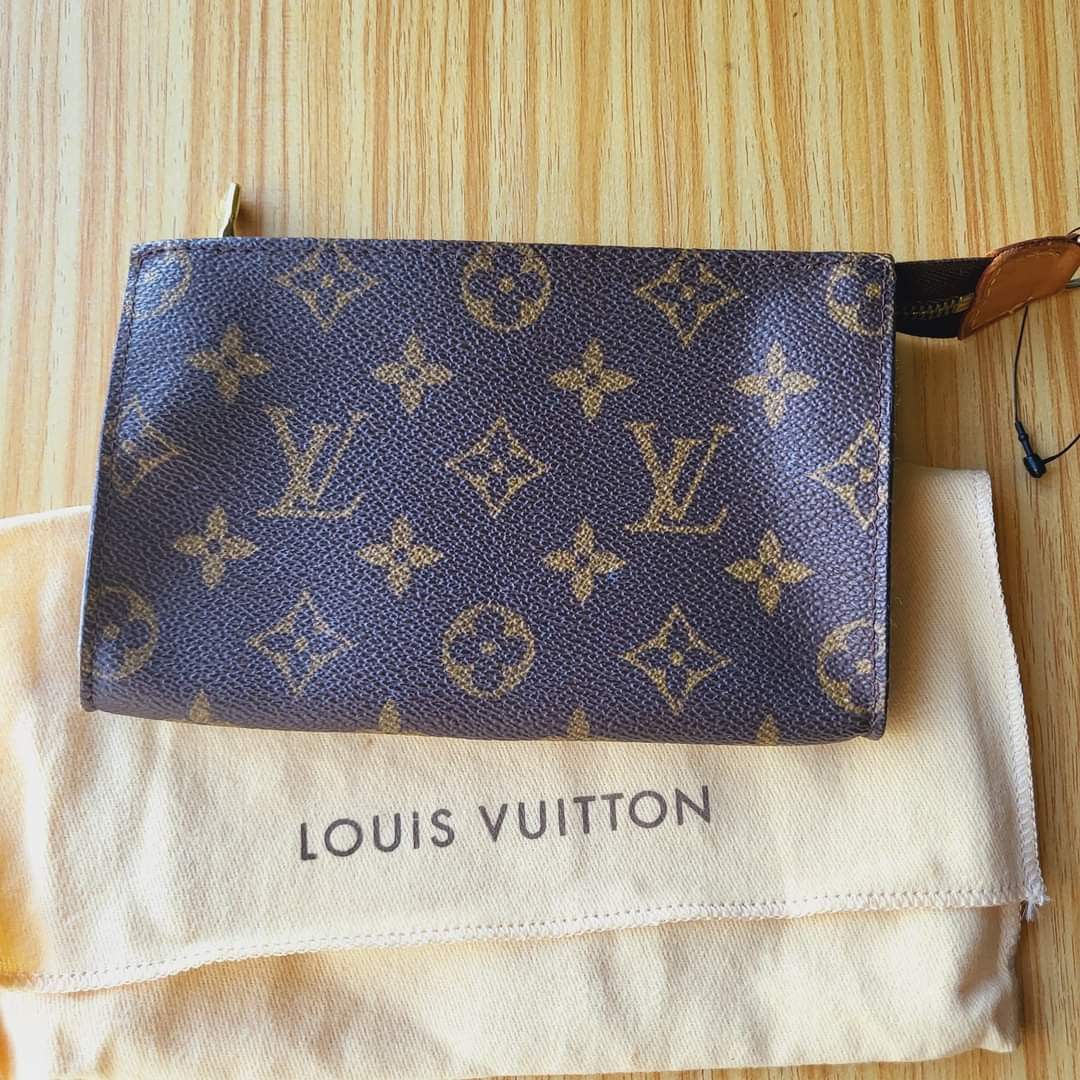 Louis Vuitton Toiletry pouch in monogram (Category: Luxury Bags & Wallets) located in Manila. Submitted by annafinds (Listing ID 1249250123, Image 2). Description: Authentic Louis Vuitton Toiletry pouch in monogram Size 17cm x 11cm With dustbag P12,999 free shipping.