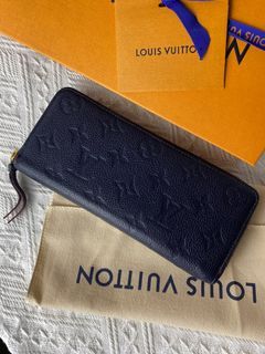 Louis Vuitton® Capucines Compact Wallet Scarlet. Size  Compact wallets,  Wallets for women, Louis vuitton capucines