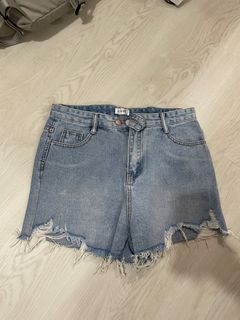 (Category: ) located in . Submitted by josica (Listing ID 1249192685, Image 1). Description: .