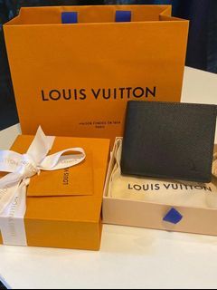 Authentic Brand New Louis Vuitton Pocket Organiser Taiga Leather M32912,  Luxury on Carousell