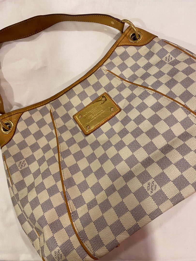 Lv classic shoulder bag sales