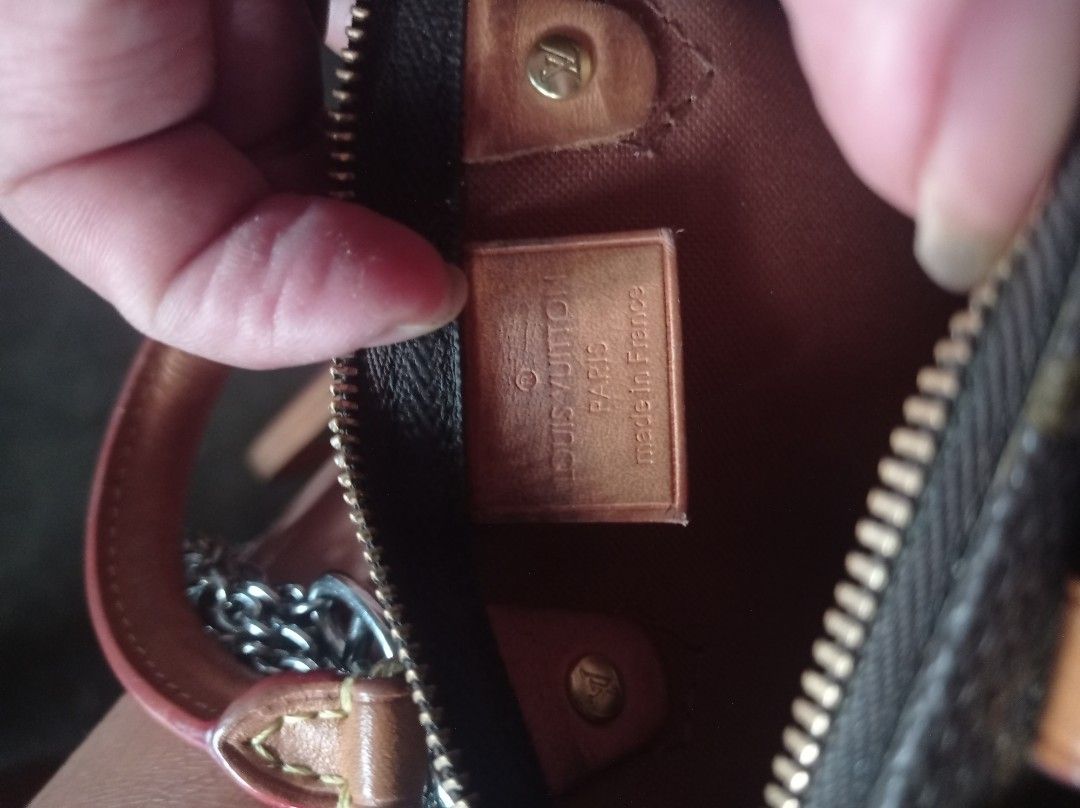 Lv nano (Category: Luxury Bags & Wallets) located in Bacoor. Submitted by nickyvillar90 (Listing ID 1249215432, Image 3). Description: fs lv nano bag.