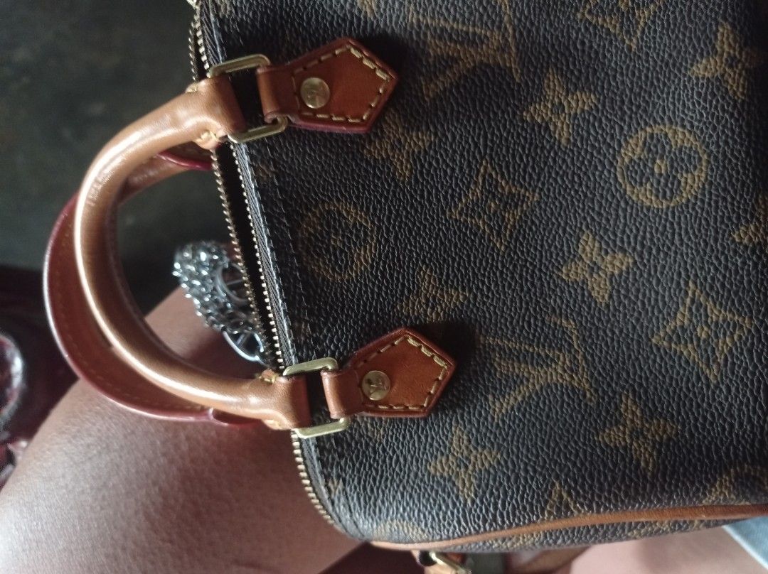 Lv nano (Category: Luxury Bags & Wallets) located in Bacoor. Submitted by nickyvillar90 (Listing ID 1249215432, Image 2). Description: fs lv nano bag.