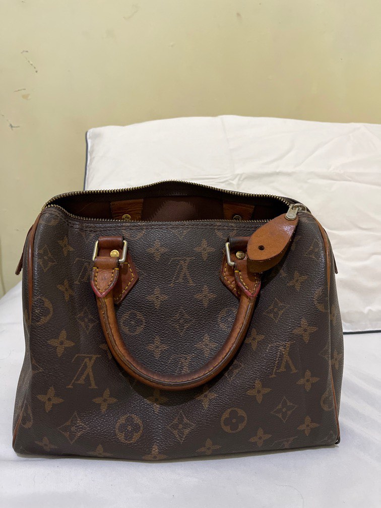 Tas louis vuitton speedy size 25 cm (ada no seri tembus google), Barang  Mewah, Tas & Dompet di Carousell