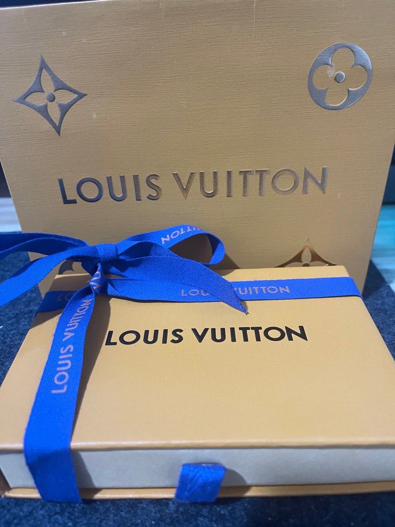 Louis Vuitton Silver Lockit X Virgil Abloh Bracelet, Black Titanium, 名牌,  飾物及配件- Carousell