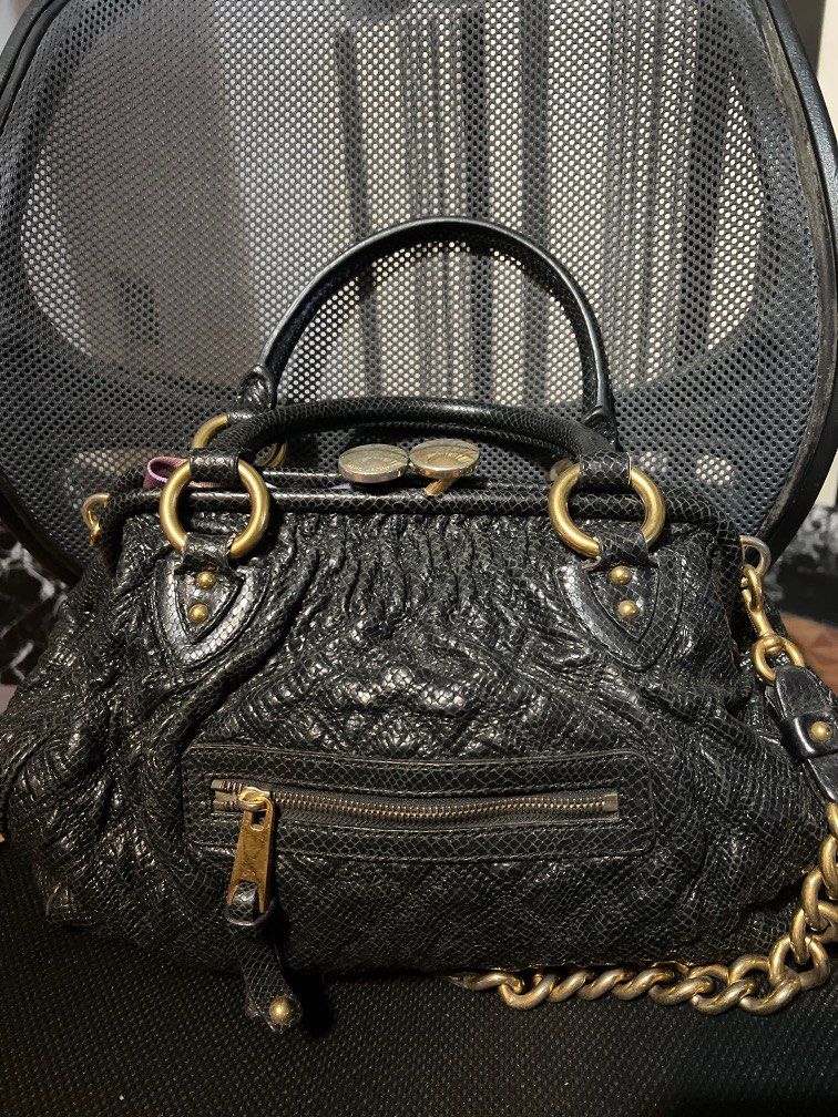 Marc Jacobs Stam Bag in Textured Leather (Black) (Category: Luxury Bags & Wallets) located in Legazpi City. Submitted by gleh1 (Listing ID 1249199939, Image 1). Description: 💯 Authentic Rare Collector’s item Feel free to ask for the detailed photos.