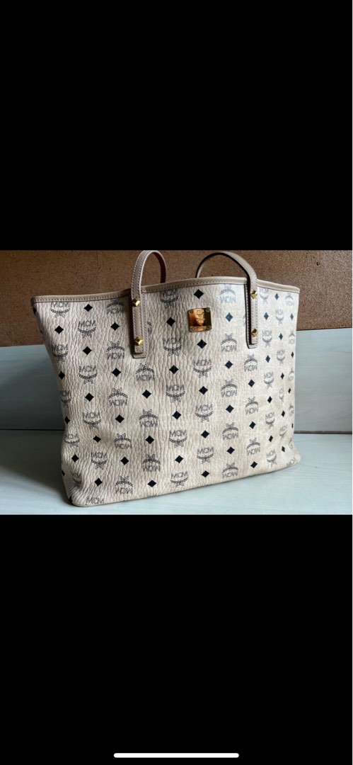 Mcm anya medium shopper on sale