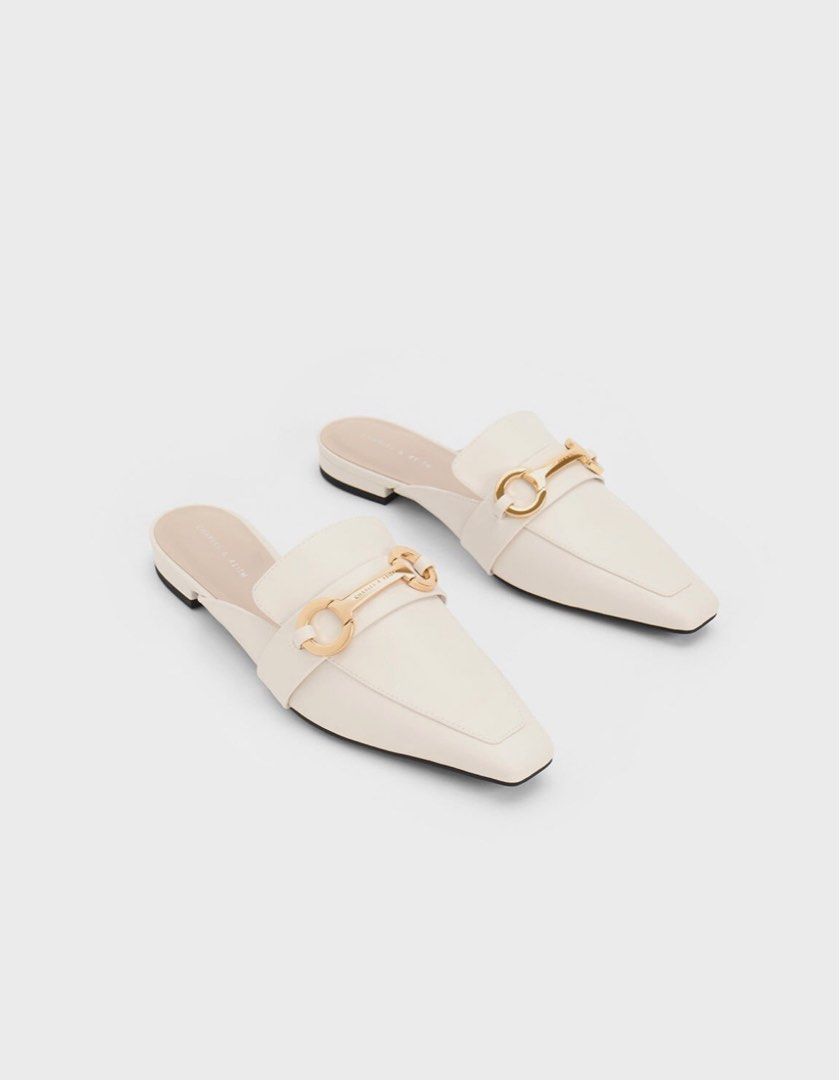 White flat mules 2025