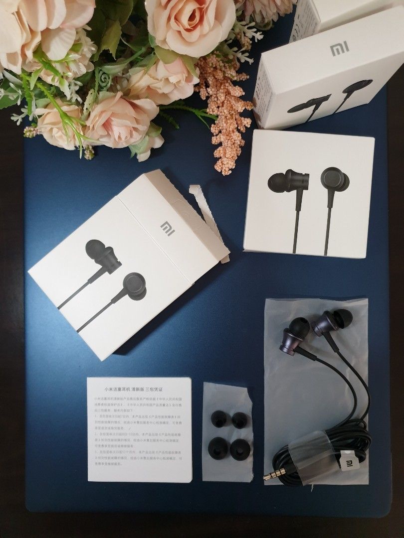 MI InEarEarpiece 100 Authentic Ready Stock, Audio, Earphones on