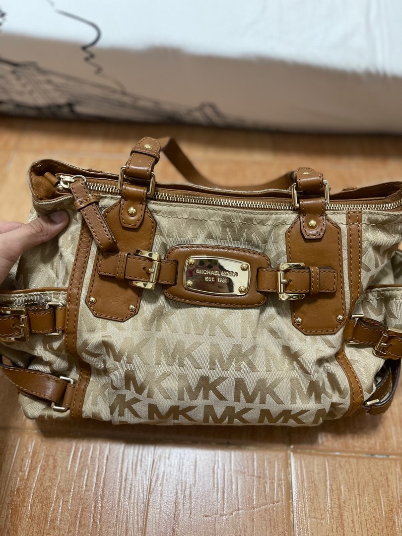 Michael kors sales bags est 1981