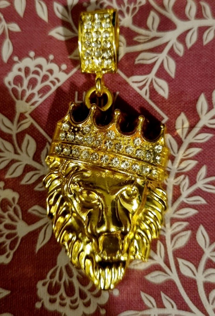 Miracle Gold Plated Lion Pendant Hobbies Toys Memorabilia