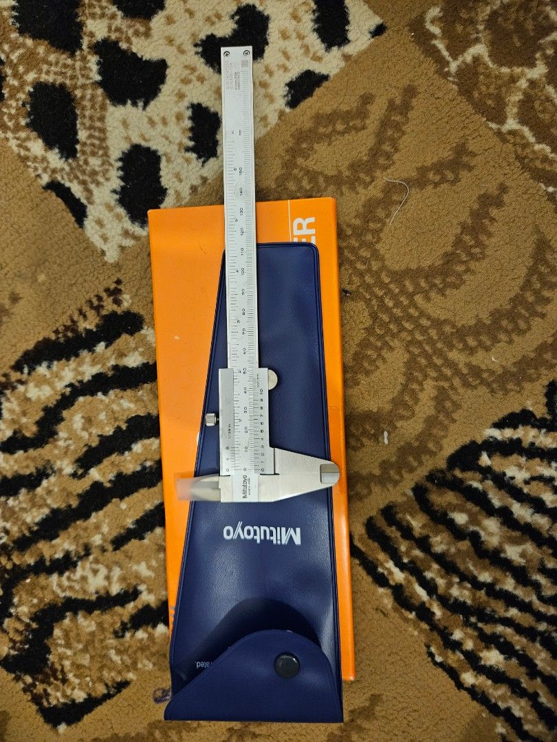 Mitutoyo Caliper, Hobbies & Toys, Stationery & Craft, Craft Supplies