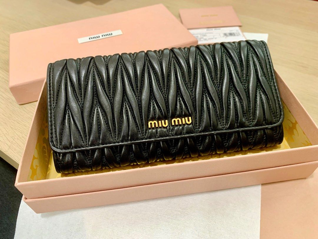 Miu miu shop matelasse wallet