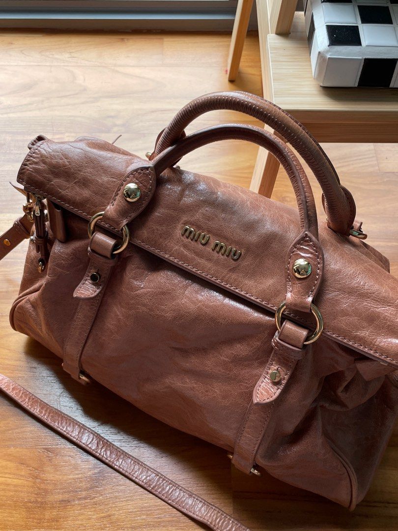 Miu Miu Vitello Lux Bow Handbag Leather ref.703304 - Joli Closet