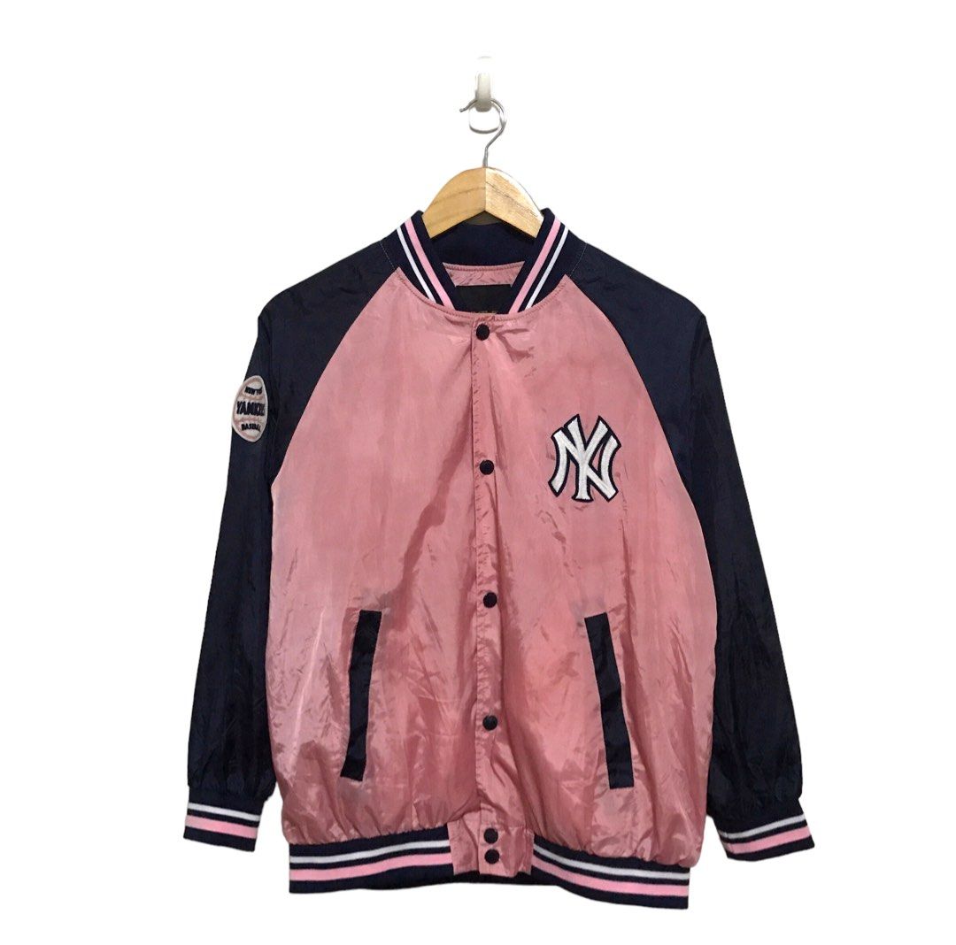 Nike NY Yankees jacket, Men's Fashion, Coats, Jackets and Outerwear on  Carousell