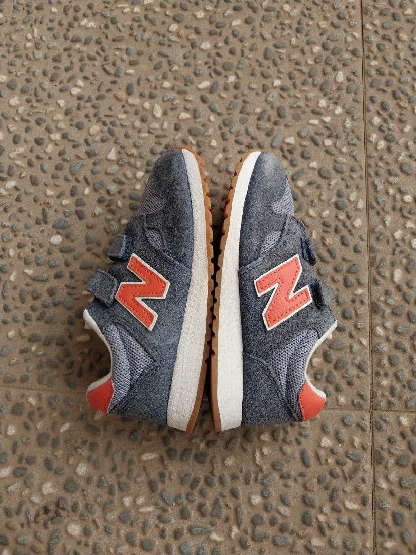 New Balance size 31 insole 18.5 cm Bayi Anak Baju Anak Laki