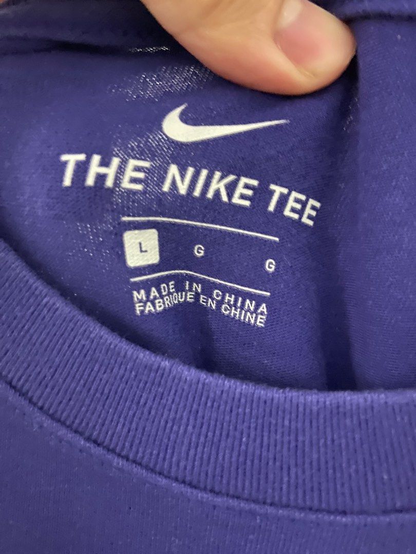NIKE Flight Series T-Shirt (Category: Tshirts & Polo Shirts ) located in Paranaque City. Submitted by santasworkshop (Listing ID 1249125415, Image 2). Description: NIKE Flight Series T-Shirt Very thick material. Great condition with no sign of usage. Size: L ( 20 W x 28 H) Bought this from NIKE Alabang Town Center..