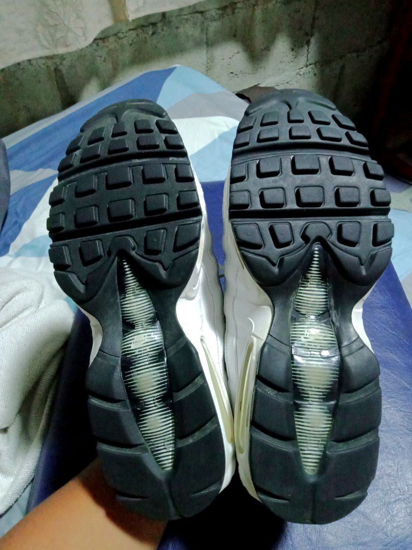 yin yang nike air max