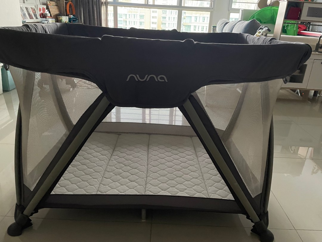 Nuna Cot/playpen, Babies & Kids, Baby Nursery & Kids Furniture, Cots