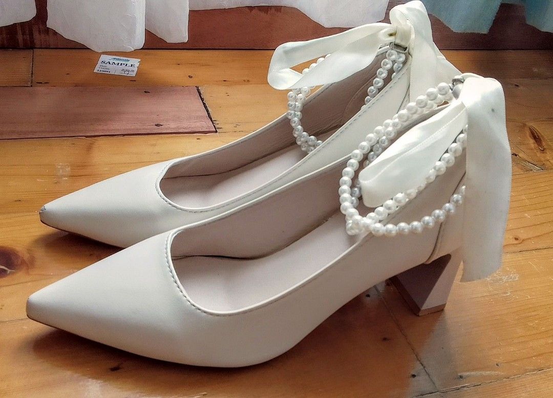 Off white block heel shoes discount