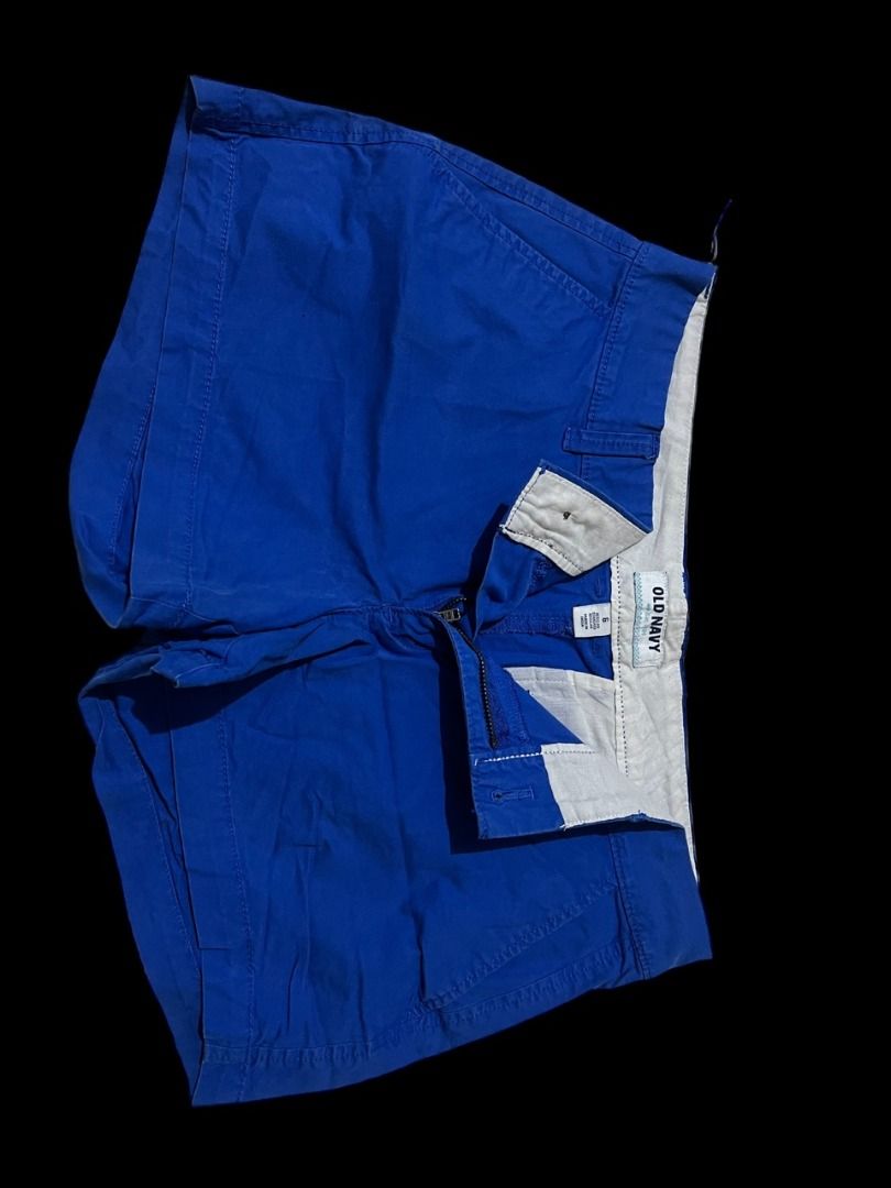 OLD NAVY SHORT (Category: Shorts) located in Makati City. Submitted by declutter_butter (Listing ID 1249126937, Image 1). Description: ORIGINAL OLD NAVY SHORT GOOD AS NEW.