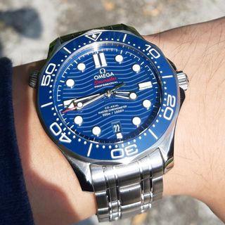(Category: ) located in . Submitted by dealsoon (Listing ID 1249232726, Image 1). Description: .