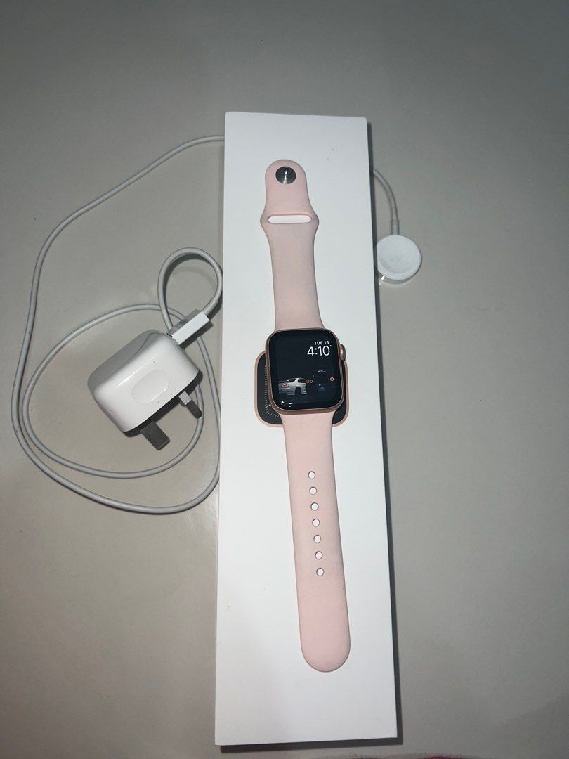 Iwatch series hotsell 5 used