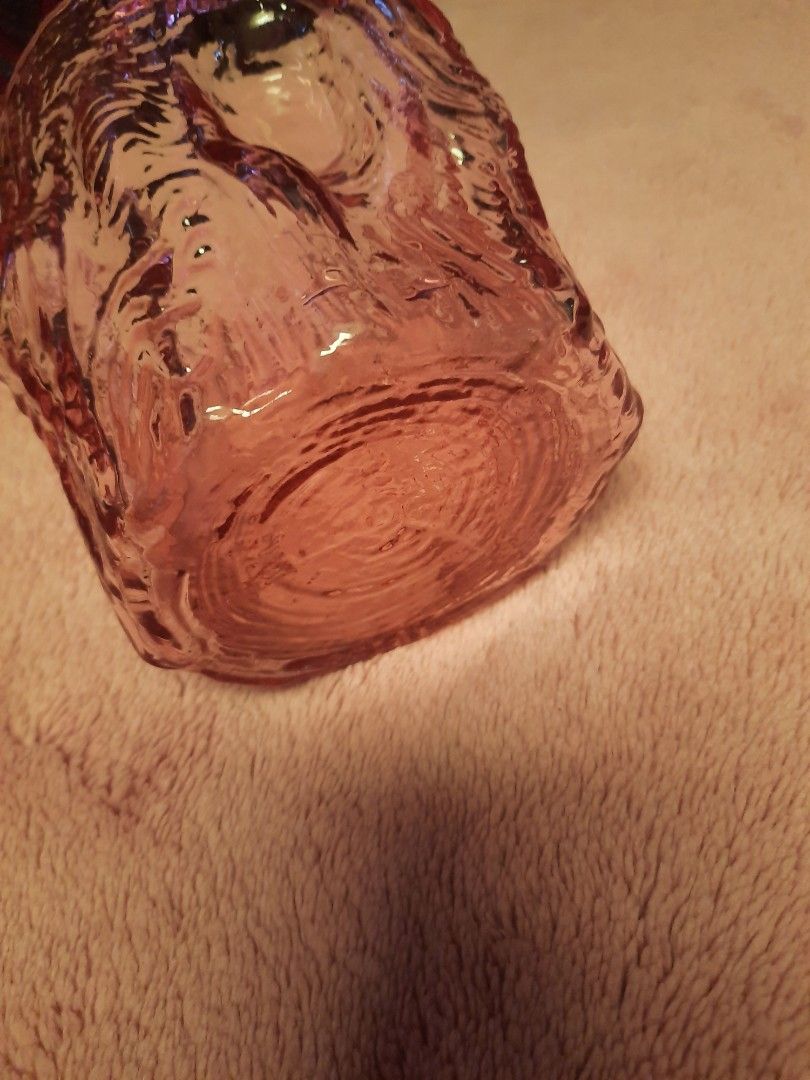 Pink vase glass 5.4x4.5" (Category: Vases & Decorative Bowls) located in Manila. Submitted by luckycharm_215 (Listing ID 1249078732, Image 2). Description: with minor chip pls see pic provided.