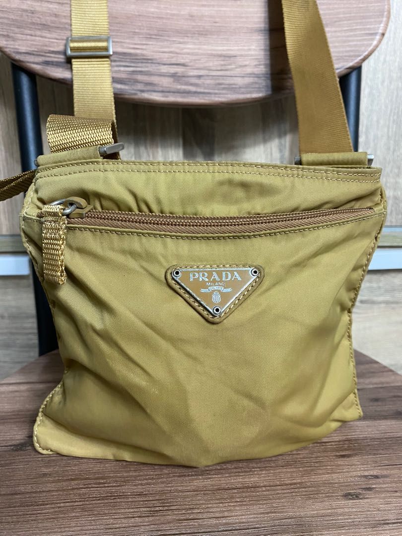Vintage prada sales crossbody bag