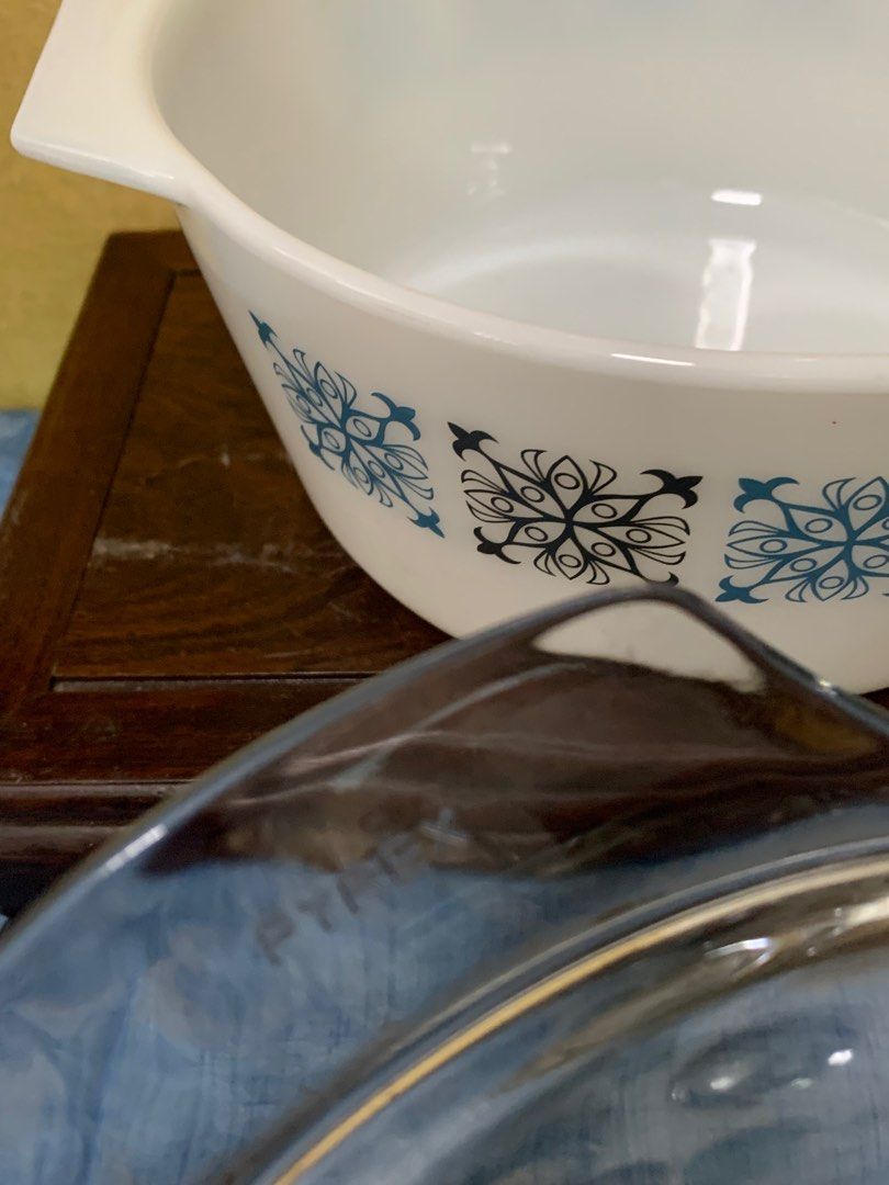 Pyrex Chelsea, Hobbies & Toys, Collectibles & Memorabilia, Vintage ...