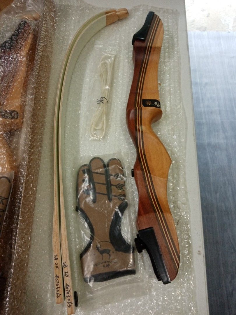 Recurve Bow on Carousell