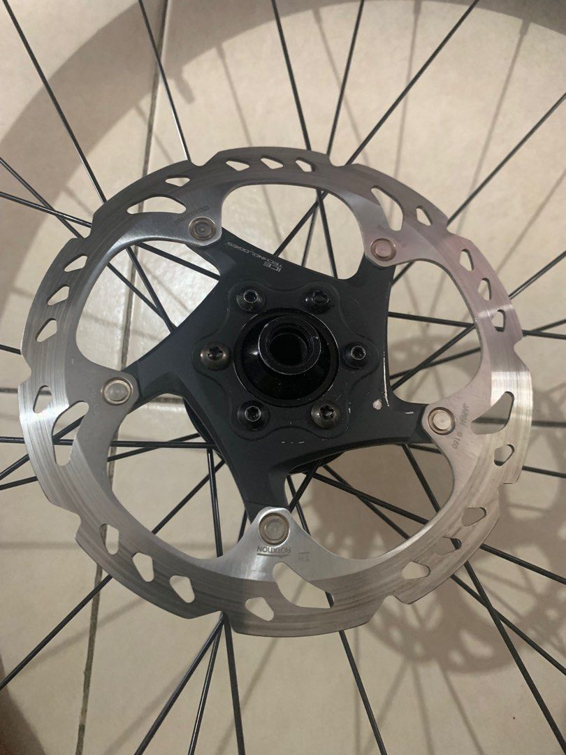 Retrospec racing wheelset (Disc brakes) Roadbike, Sports Equipment ...