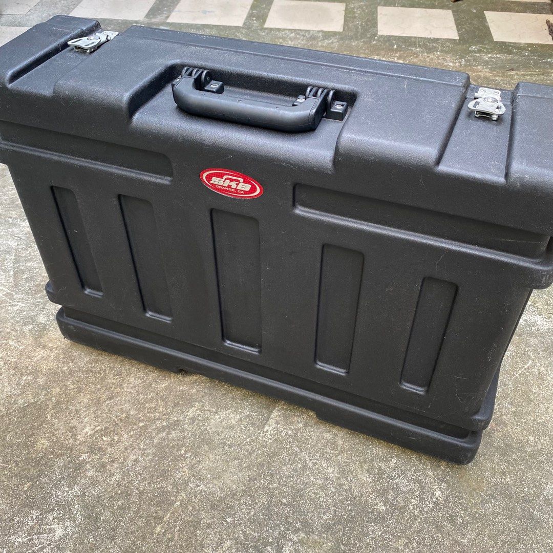 SKB PS55 Stage Five Professional Pedalboard on Carousell