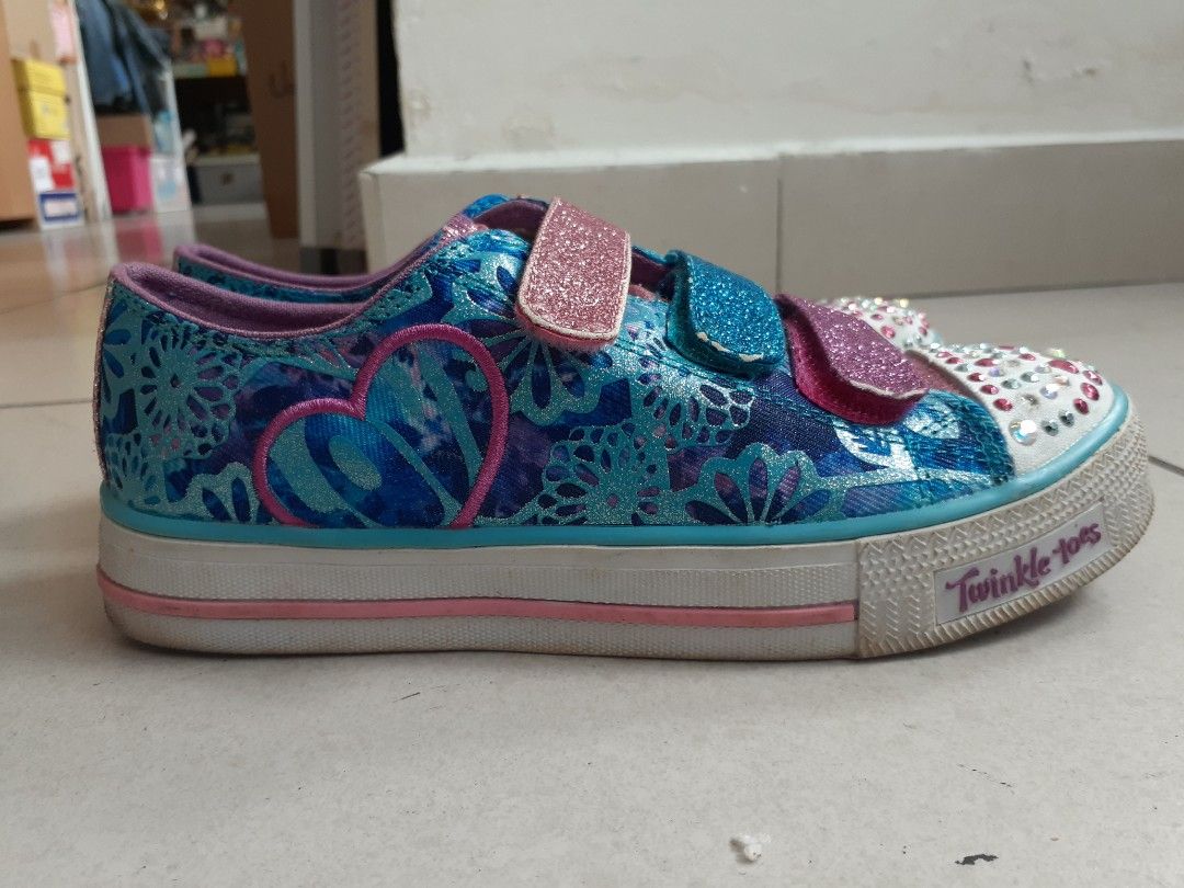 Skechers twinkle toes 3 hot sale