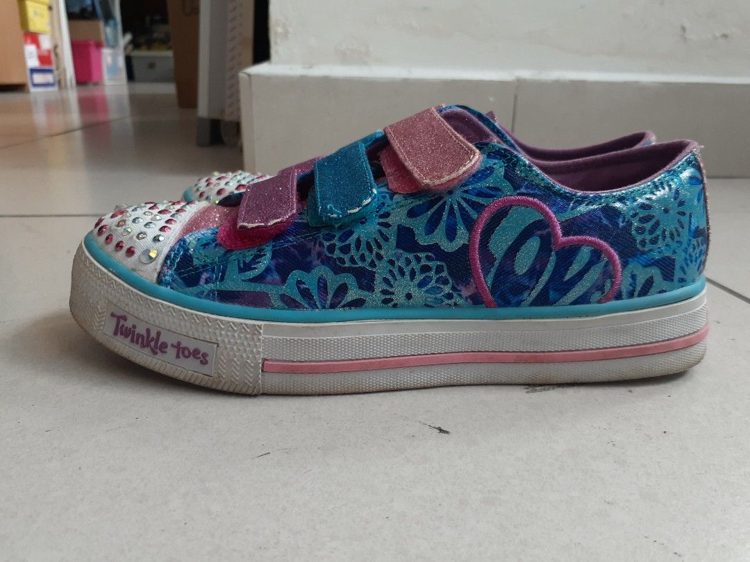 Skechers twinkle toes blue hotsell