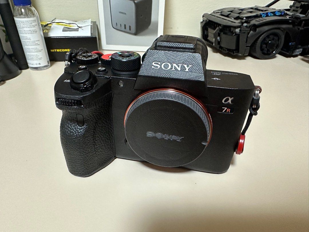 Cameras Sony A7riii Vs Canon 5d Mark Iv Alpha 7r Canon 5d Mark Iv