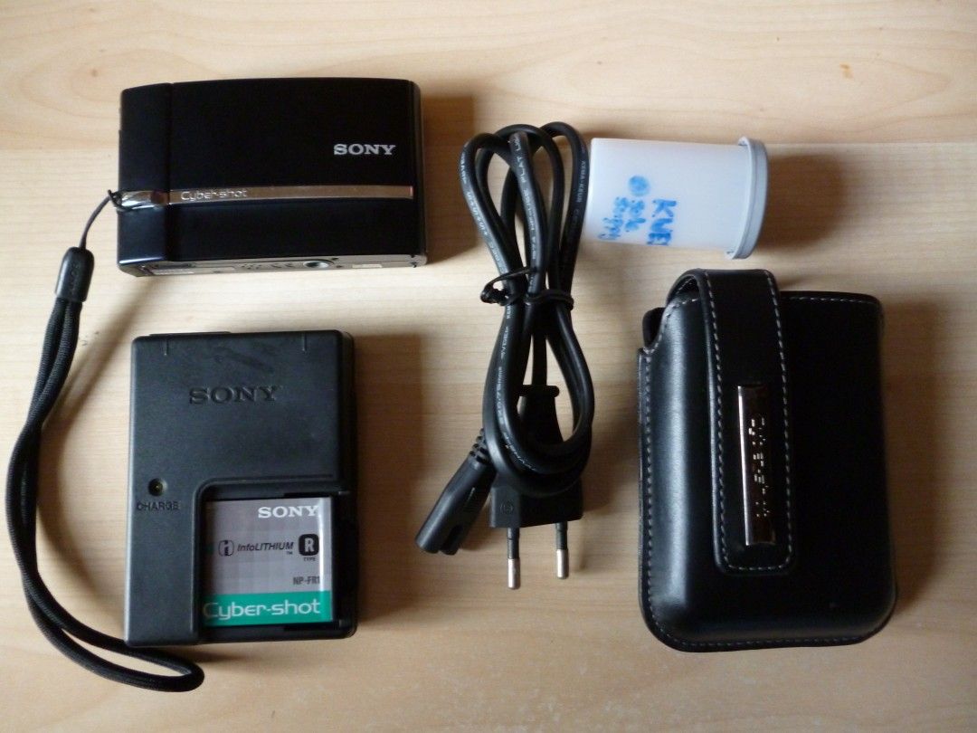 Sony Cybershot DSCT50 CCD Digicam, Photography, Cameras on Carousell