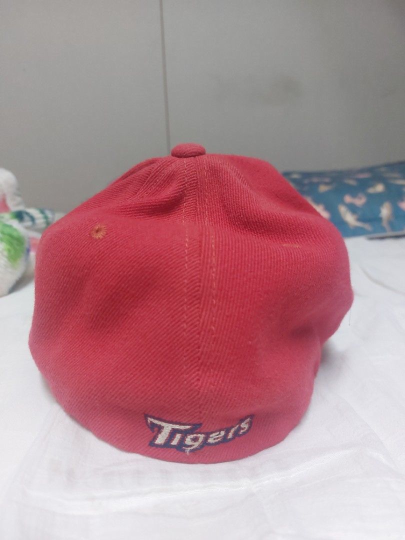 韓國帶回Tigers休閒運動棒球帽起亞虎Kia tigers, 他的時尚, 手錶及配件