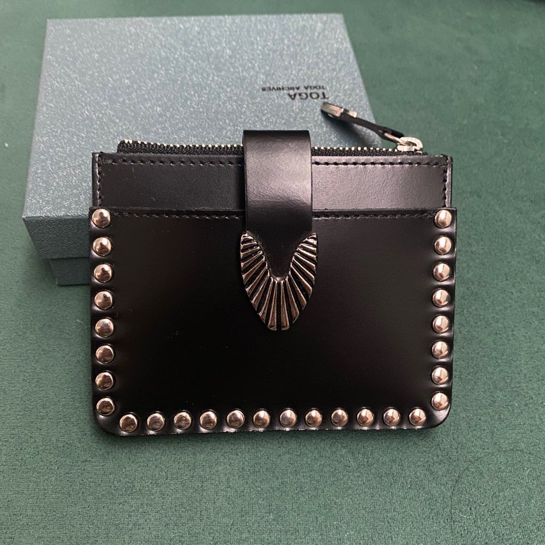 Toga Archives Studded Leather Wallet(L), 名牌, 手袋及銀包- Carousell