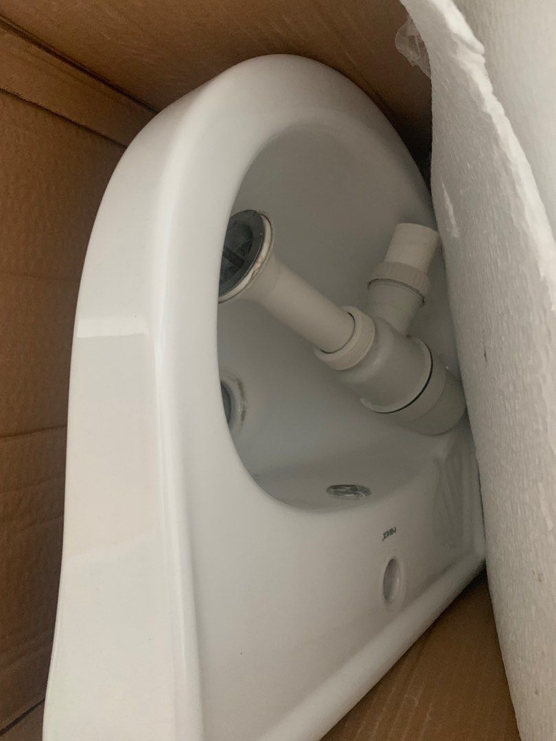 Toilet basins for sale, Furniture & Home Living, Bathroom & Kitchen