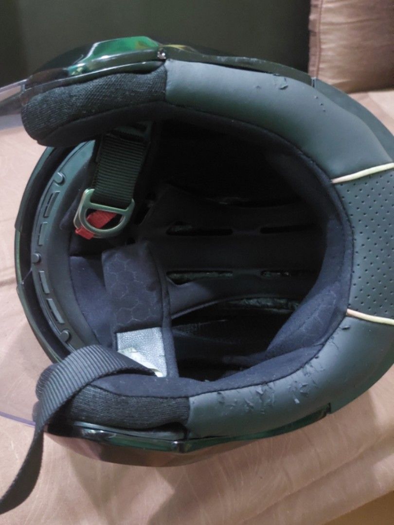 TRAX HELMET ECE R 2205, Motorcycles, Motorcycle Accessories on Carousell