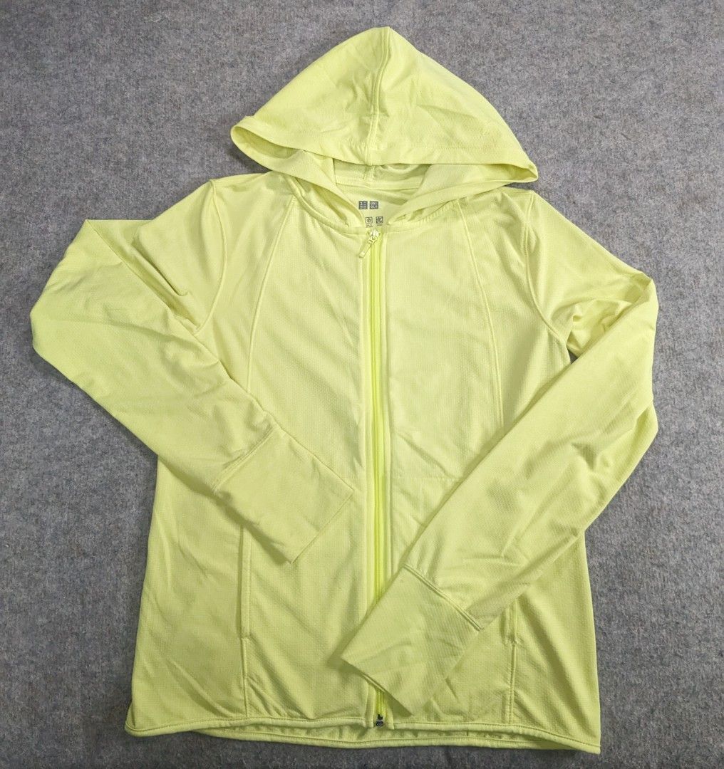Uniqlo Airism Zip Hoodie Yellow Size Medium Sweatshirt UV Protection