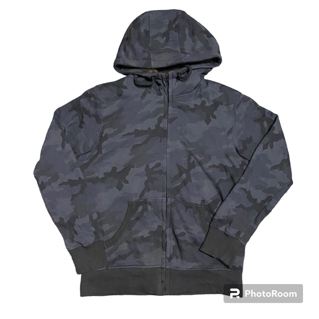 Uniqlo camo hoodie sales