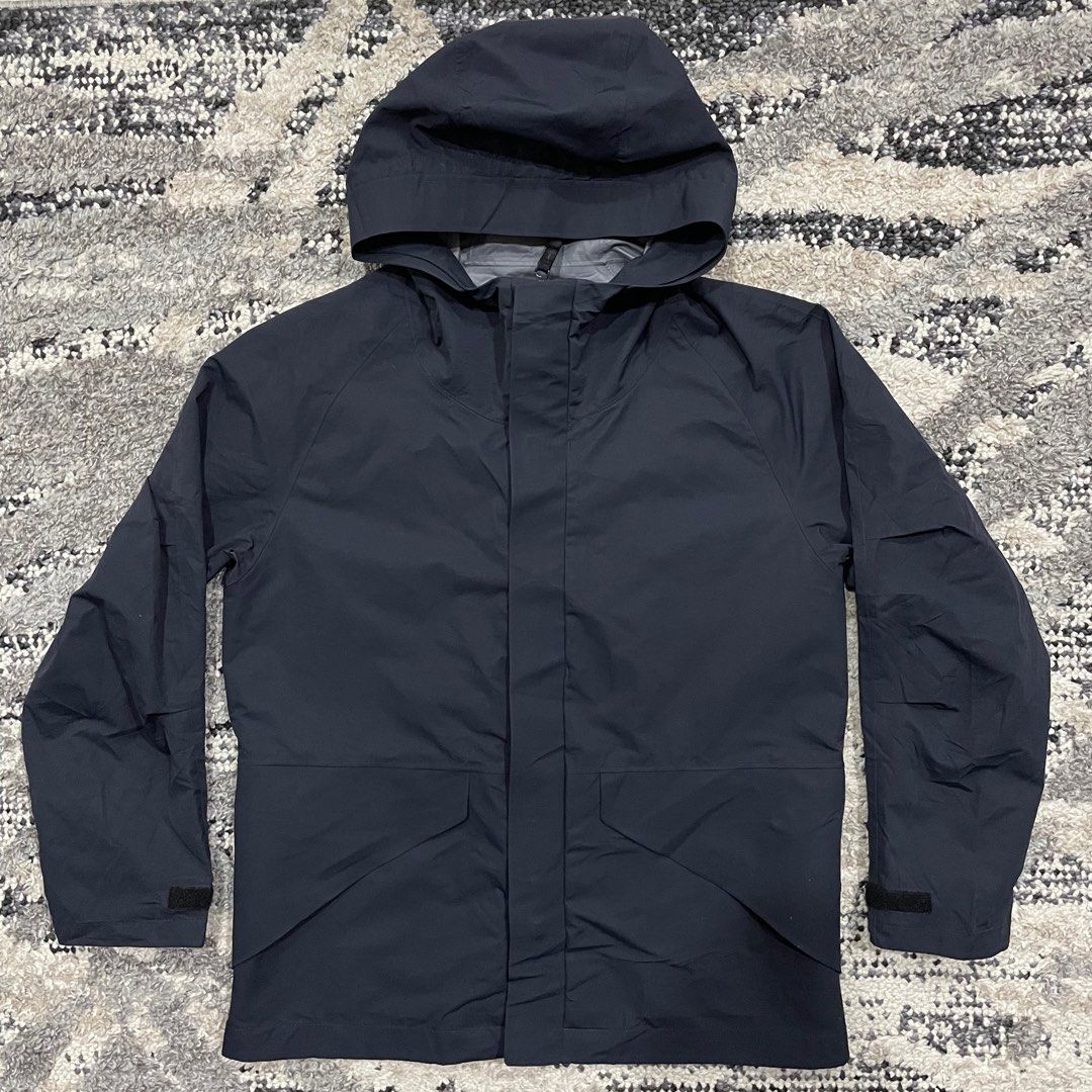 UNIQLO U BLOCKTECH JACKET Men s Fashion Coats Jackets and